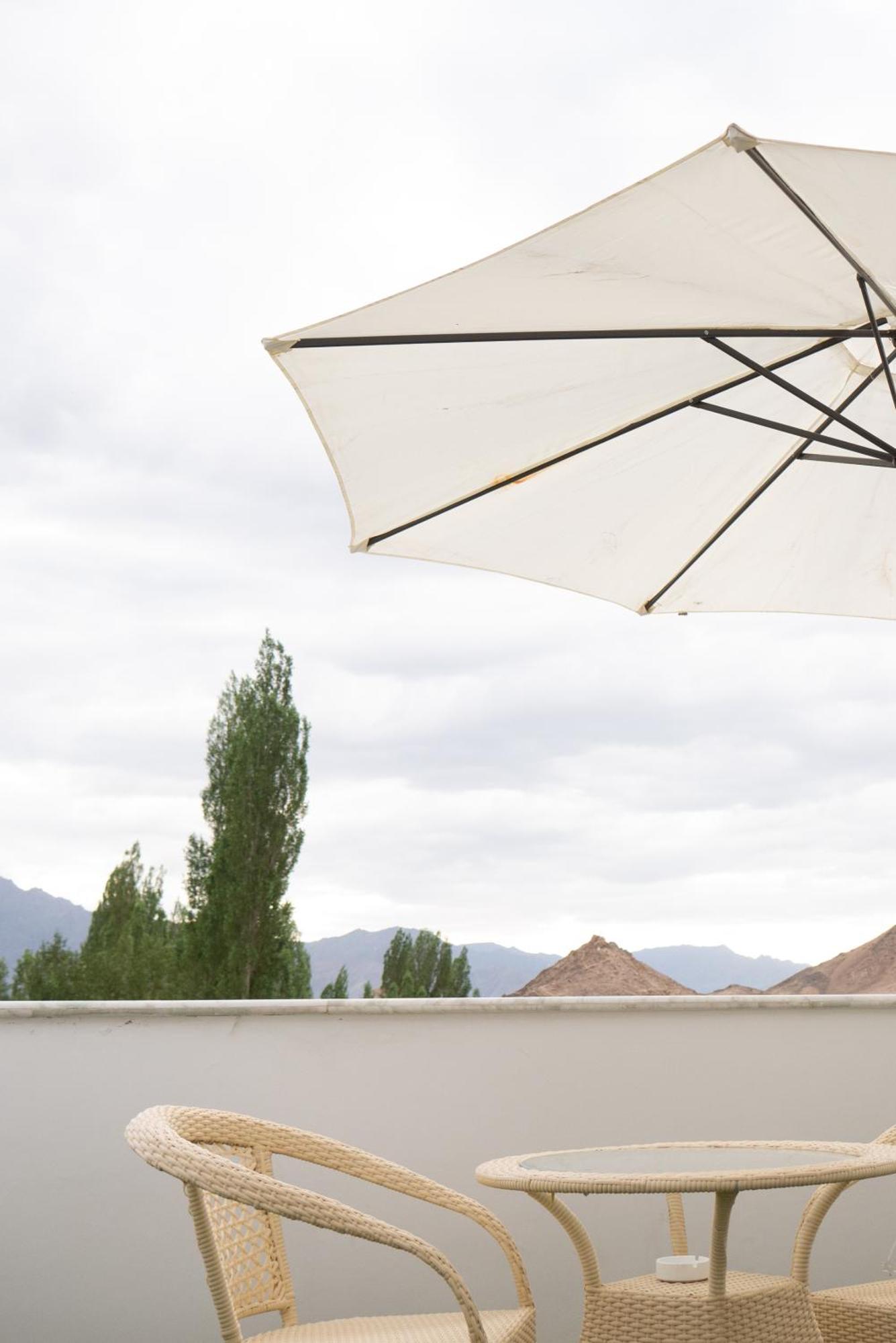 Angkasa Ladakh Resort Leh Extérieur photo