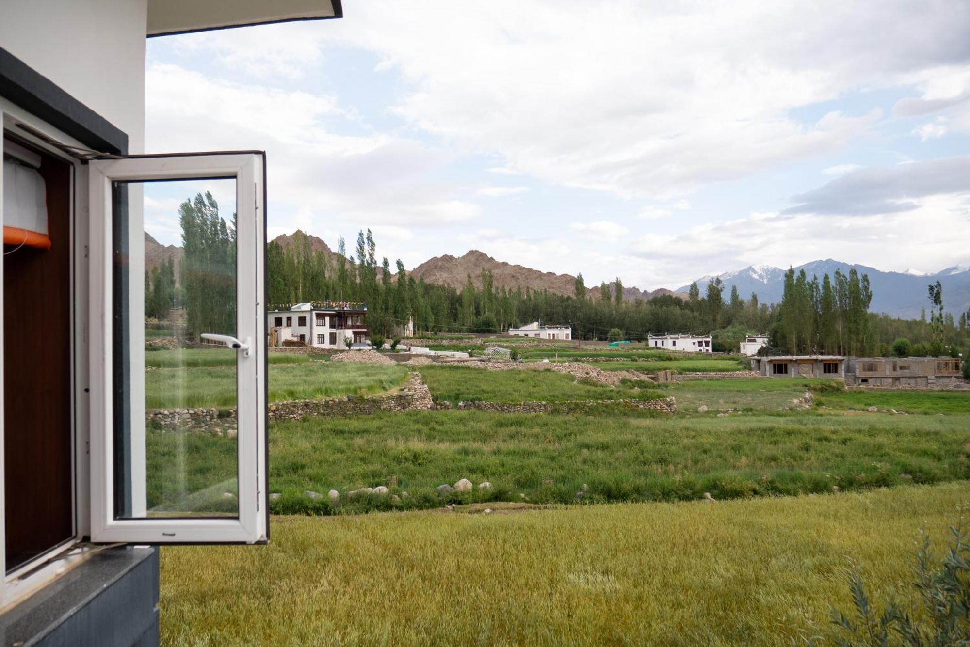 Angkasa Ladakh Resort Leh Extérieur photo